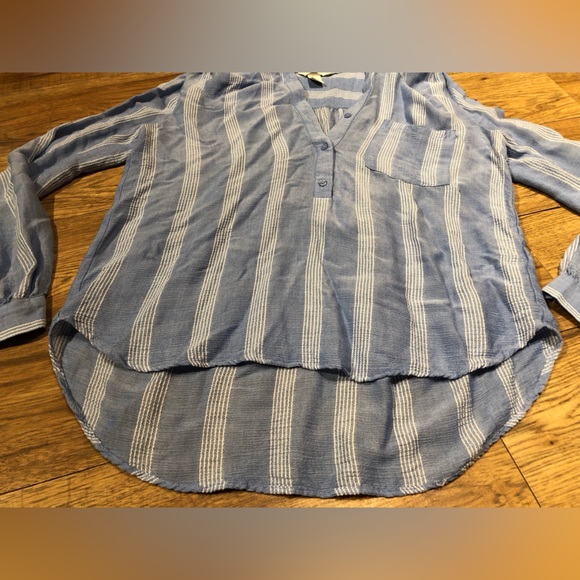 H&M | High Low Blouse - Picture 3 of 4